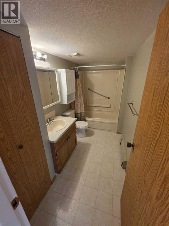 102, 5015 51 Street, Taber, Alberta  T1G 1P4 - Photo 8 - A2295420