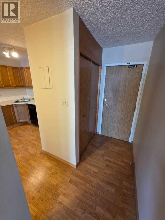 102, 5015 51 Street, Taber, Alberta  T1G 1P4 - Photo 3 - A2295420