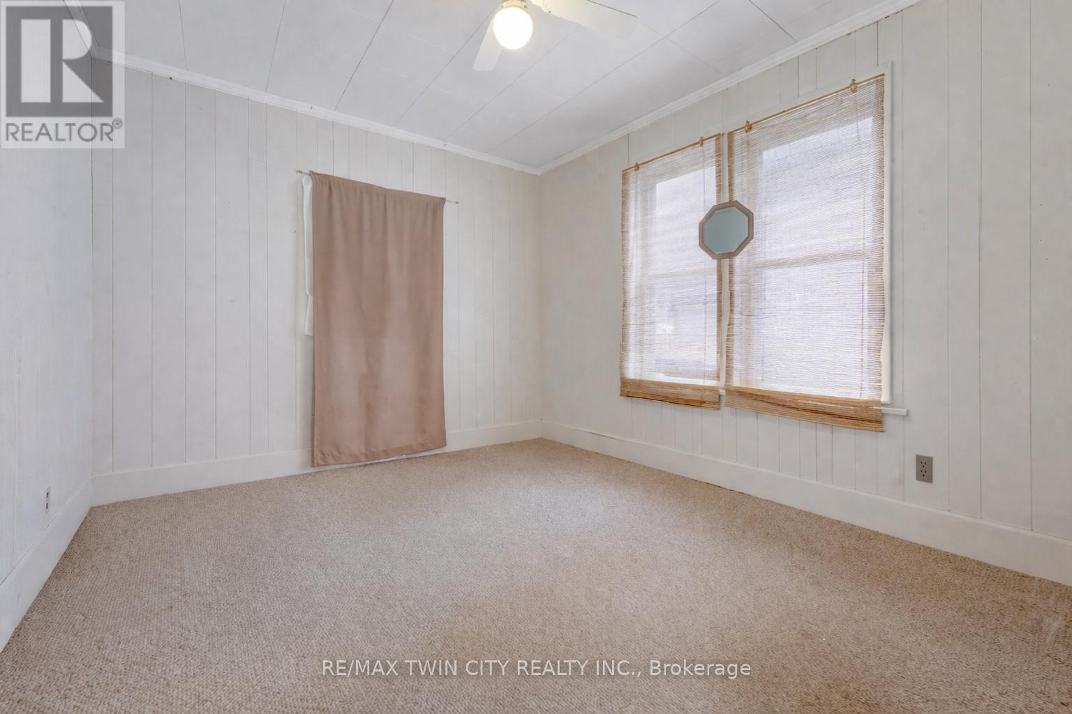 24 Madison Avenue S, Kitchener, Ontario  N2G 3M3 - Photo 11 - X12937494