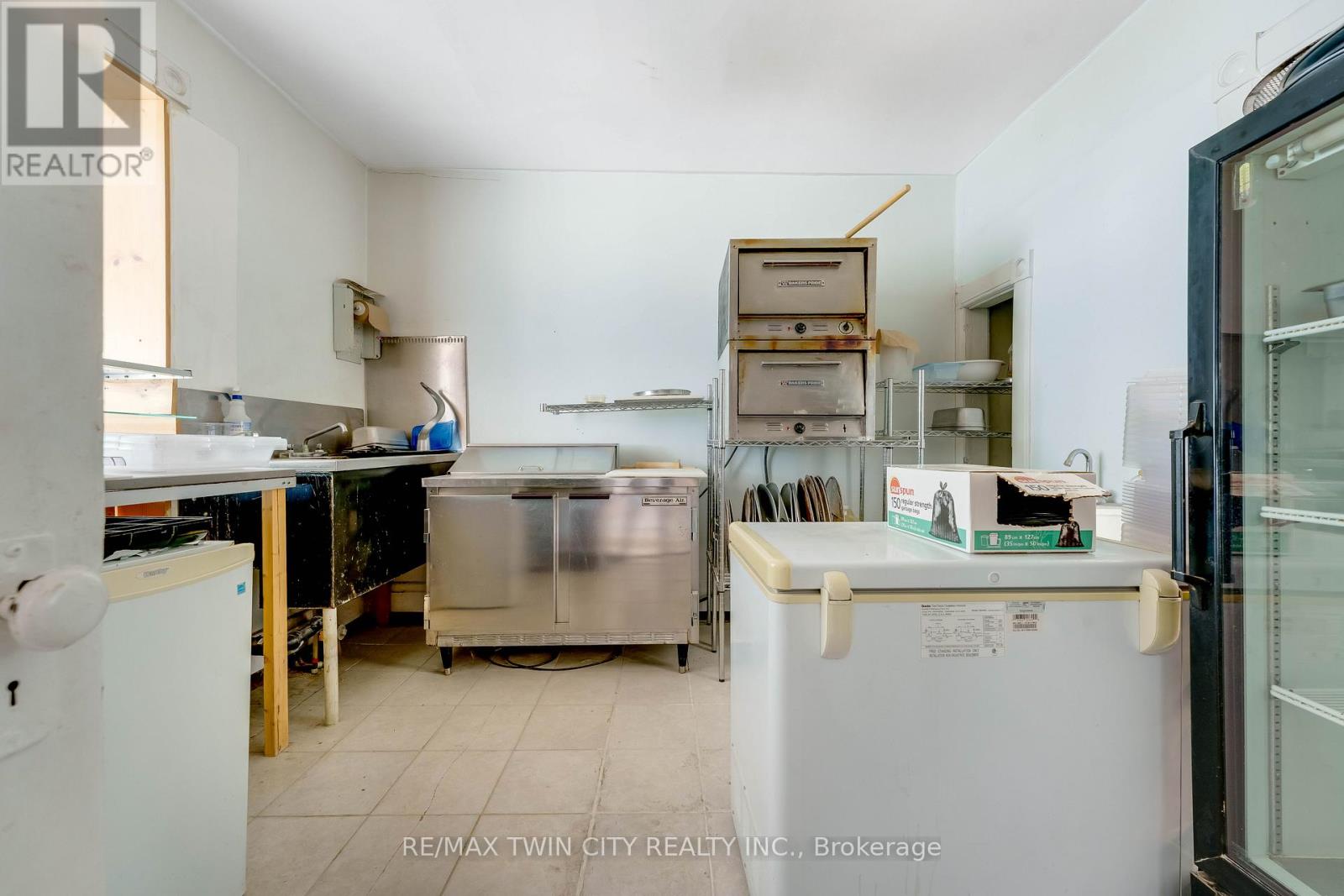 24 Madison Avenue S, Kitchener, Ontario  N2G 3M3 - Photo 13 - X12937494