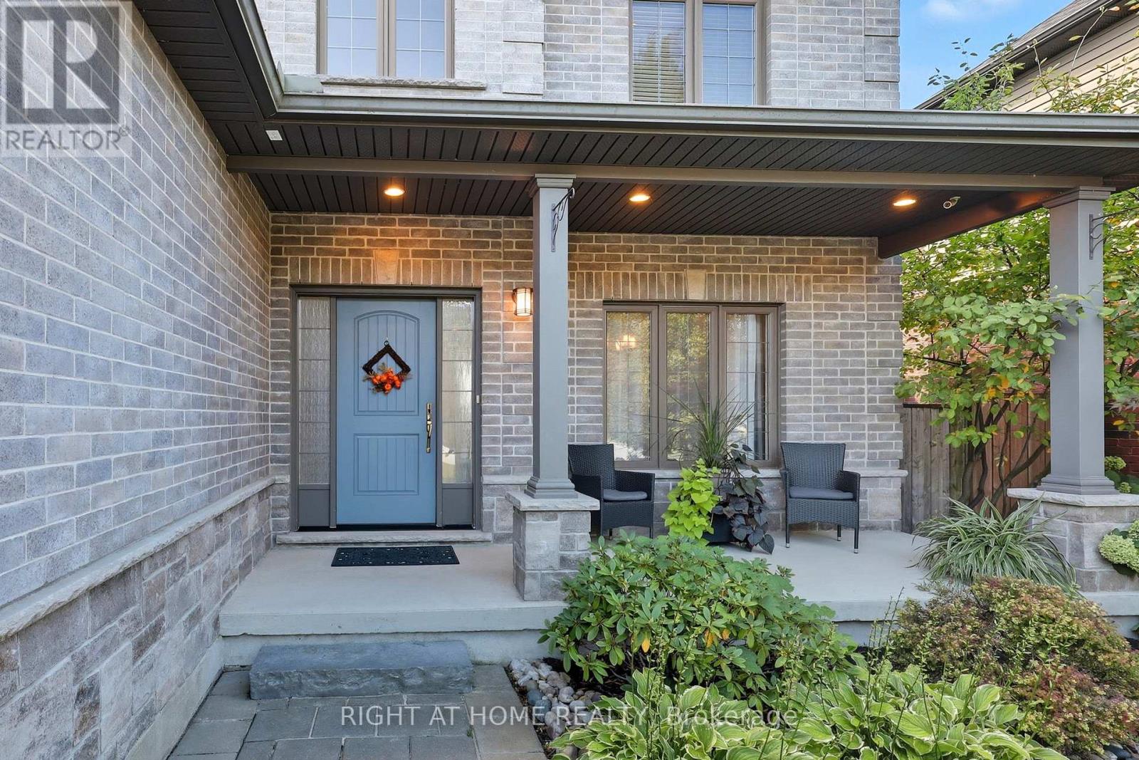 35 Caverhill Crescent, Middlesex Centre, Ontario  N0L 1R0 - Photo 4 - X12937498