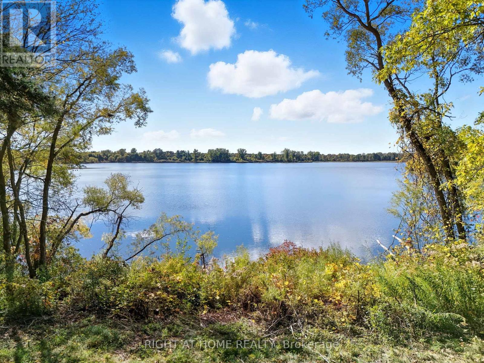 35 Caverhill Crescent, Middlesex Centre, Ontario  N0L 1R0 - Photo 48 - X12937498