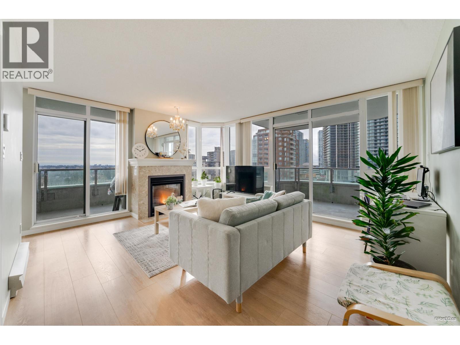 1320 4825 Hazel Street, Burnaby, British Columbia  V5H 4N4 - Photo 2 - R3104777