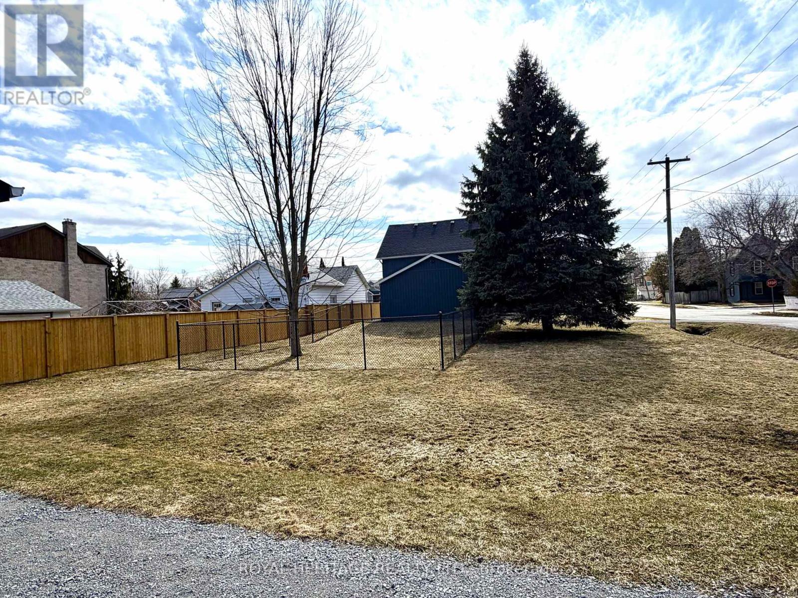 71 North Street, Georgina, Ontario  L0E 1R0 - Photo 34 - N12778242