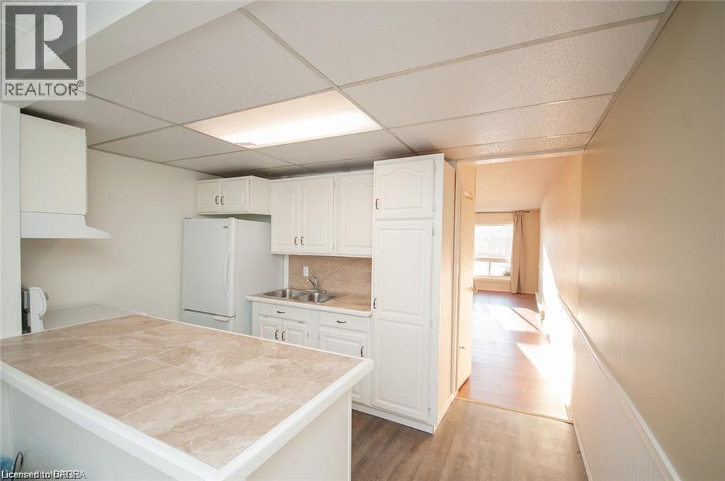 8646 Willoughby Drive Unit# 6, Niagara Falls, Ontario  L2G 6X7 - Photo 2 - 40813909