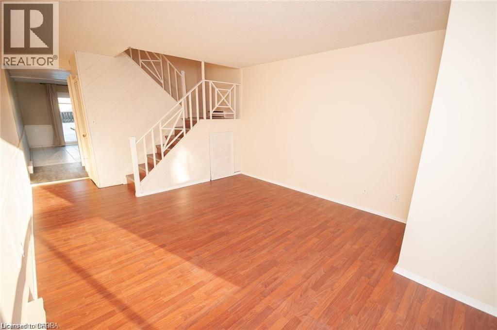 8646 Willoughby Drive Unit# 6, Niagara Falls, Ontario  L2G 6X7 - Photo 3 - 40813909