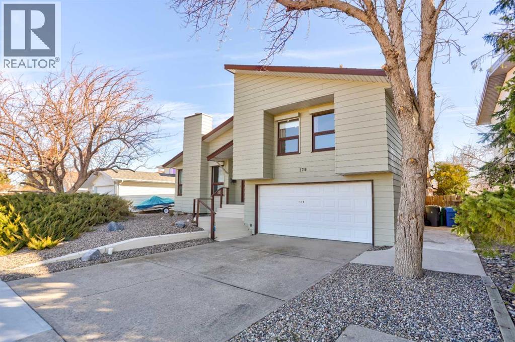 129 Oxford Road W, Lethbridge, Alberta  T1K 4V6 - Photo 4 - A2296940