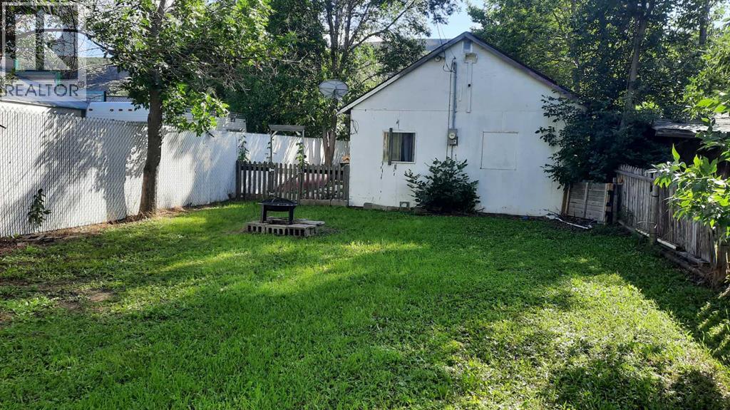 240 2 Avenue, Drumheller, Alberta  T0J 1B0 - Photo 27 - A2278198