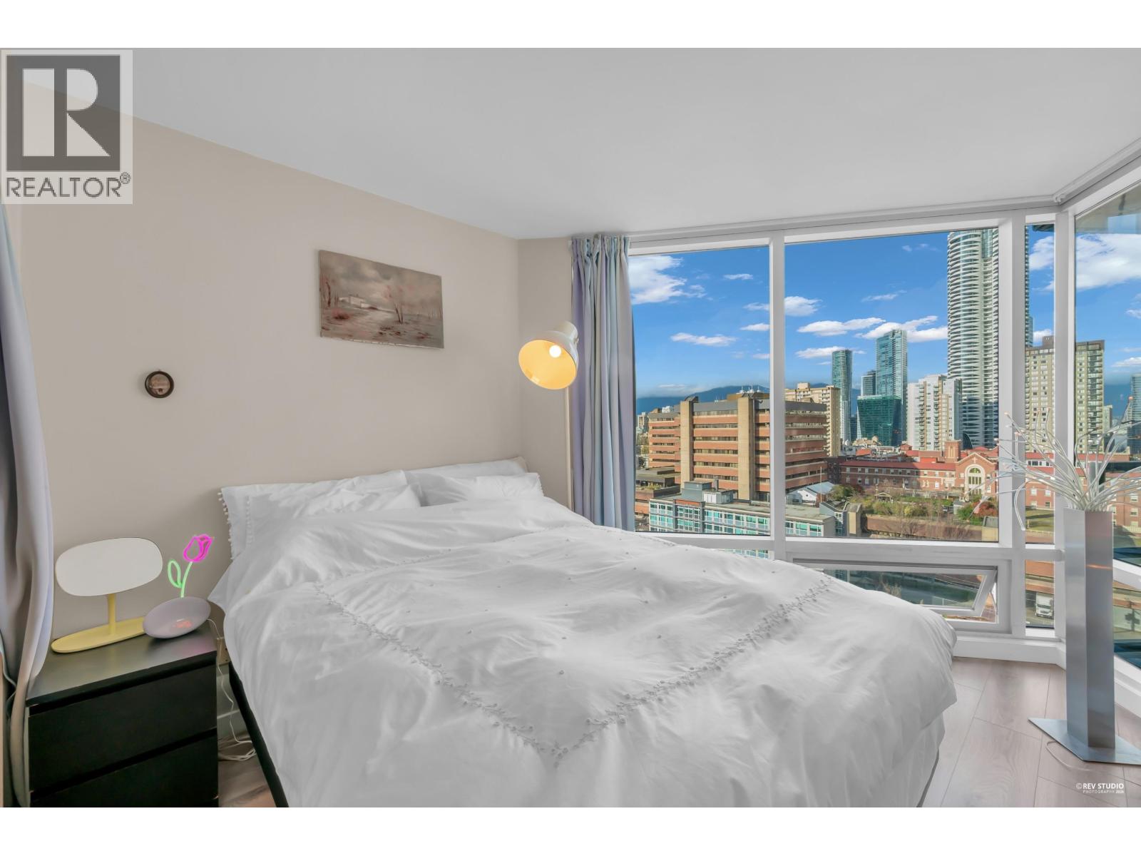 1501 1003 Burnaby Street, Vancouver, British Columbia  V6E 4R7 - Photo 14 - R3105058