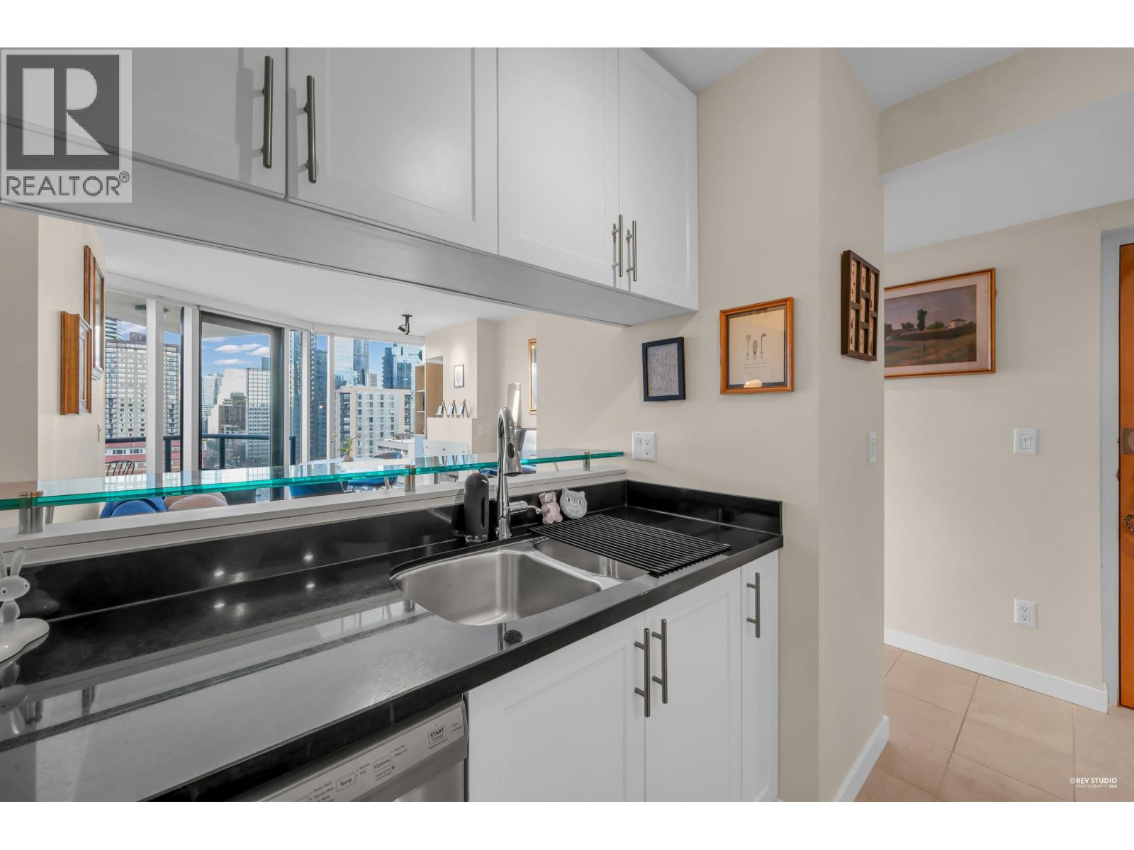 1501 1003 Burnaby Street, Vancouver, British Columbia  V6E 4R7 - Photo 21 - R3105058