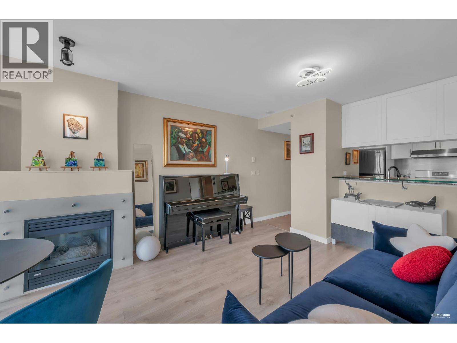 1501 1003 Burnaby Street, Vancouver, British Columbia  V6E 4R7 - Photo 9 - R3105058