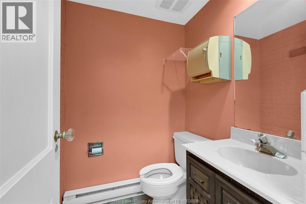 1451 Ouellette Avenue, Windsor, Ontario  N8X 1K1 - Photo 35 - 26006425