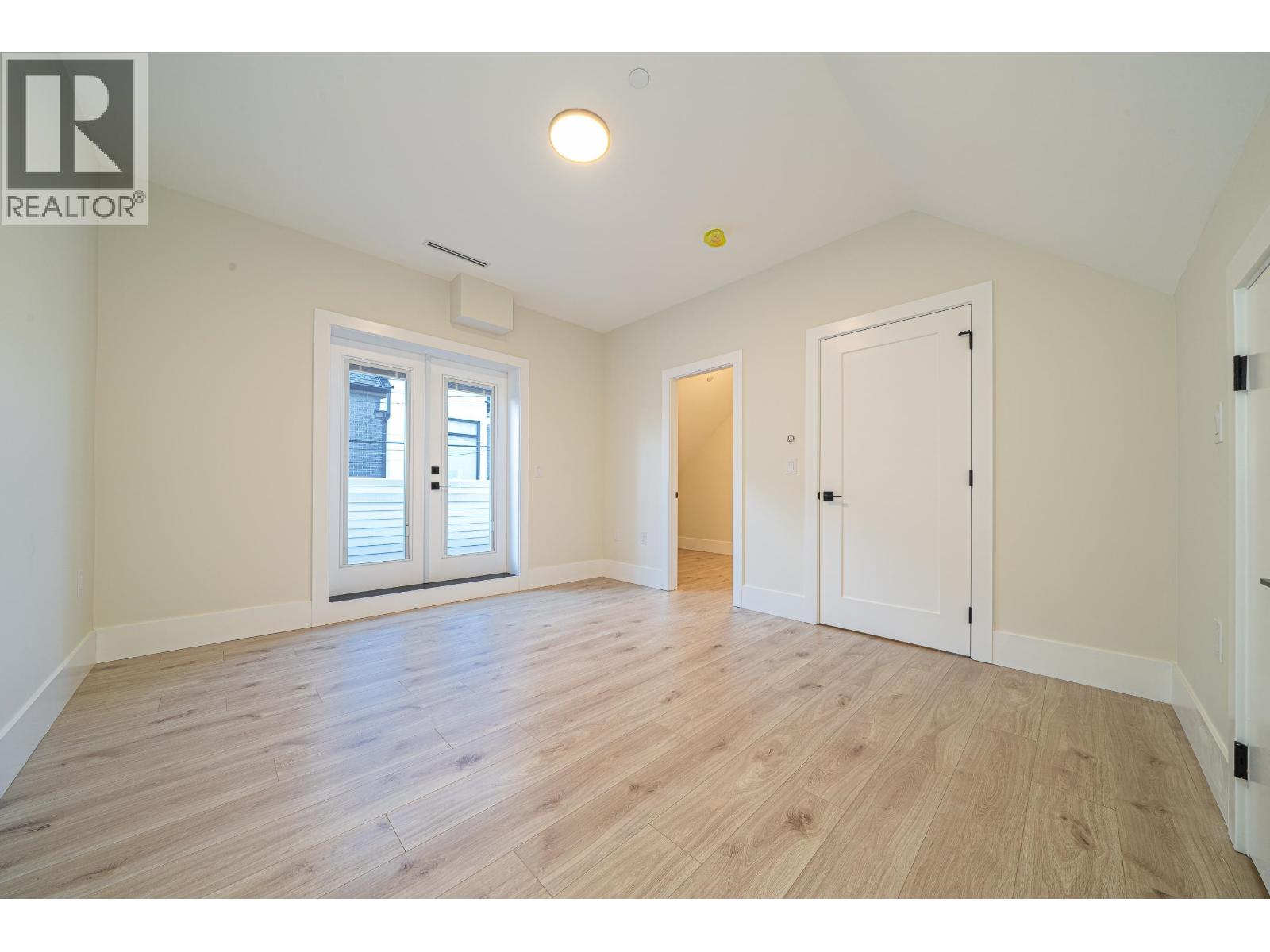 972 Park Drive, Vancouver, British Columbia V6P 2J4 - Photo 32 - R3105065