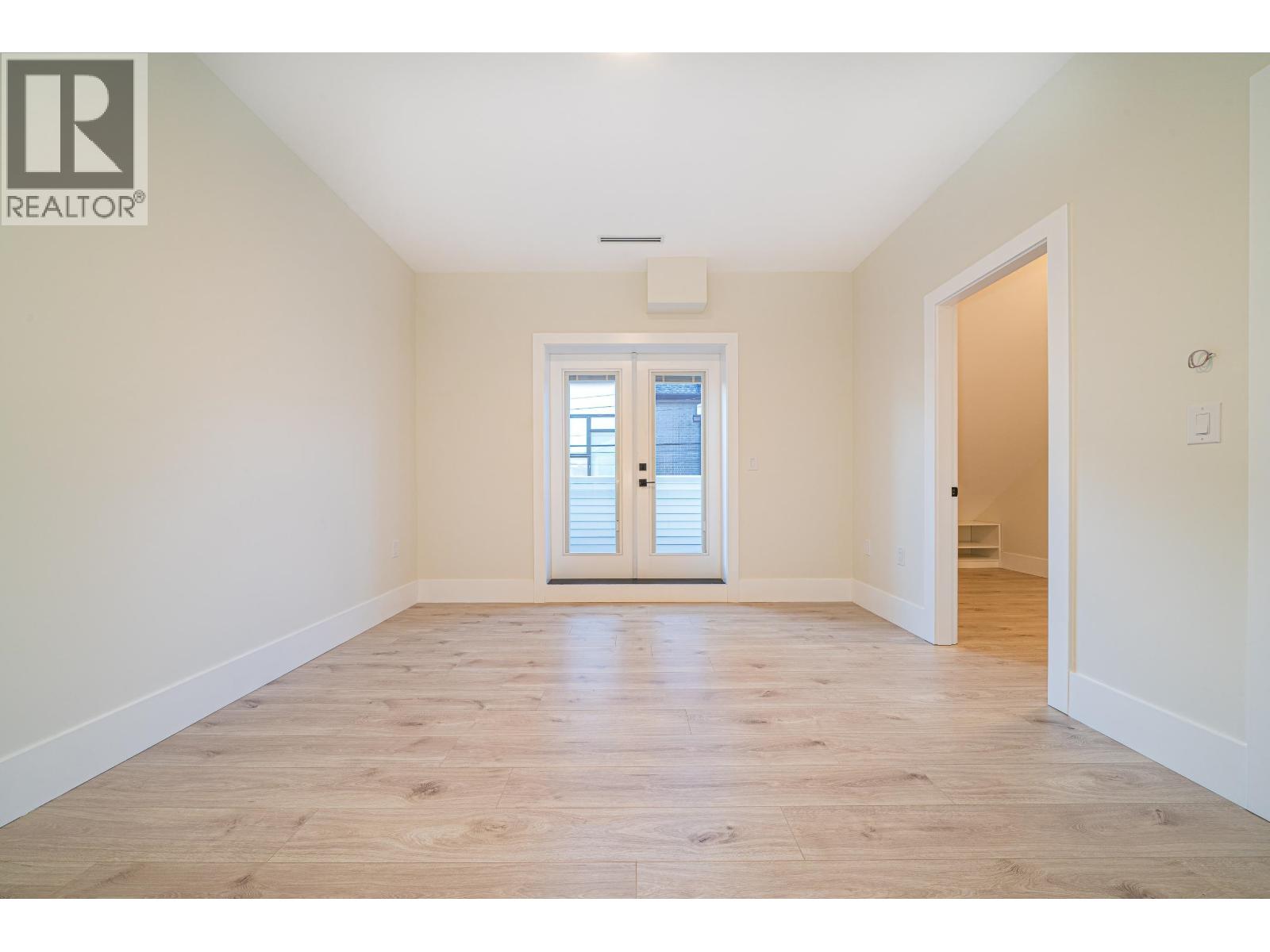 972 Park Drive, Vancouver, British Columbia V6P 2J4 - Photo 33 - R3105065