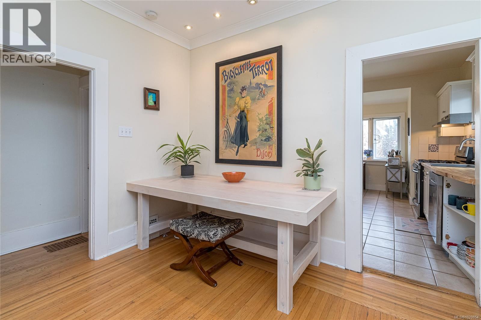 354 Berwick St, Victoria, British Columbia  V8V 1C7 - Photo 9 - 1029854