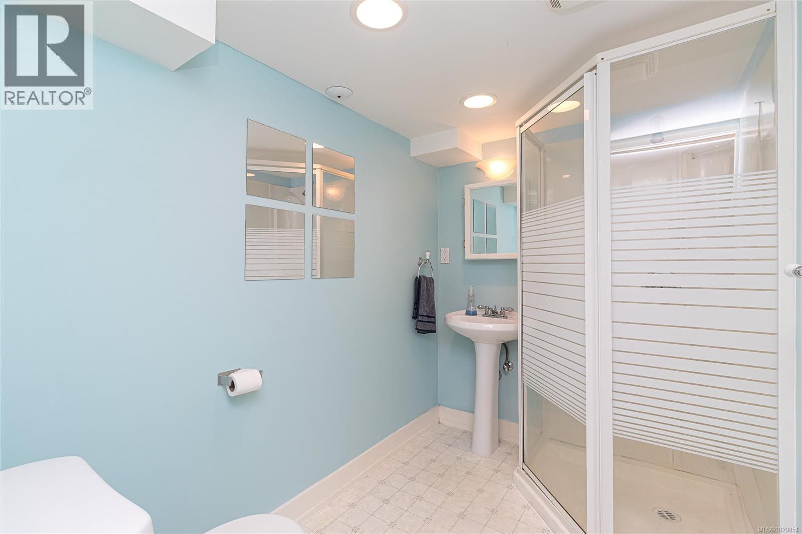 354 Berwick St, Victoria, British Columbia  V8V 1C7 - Photo 23 - 1029854