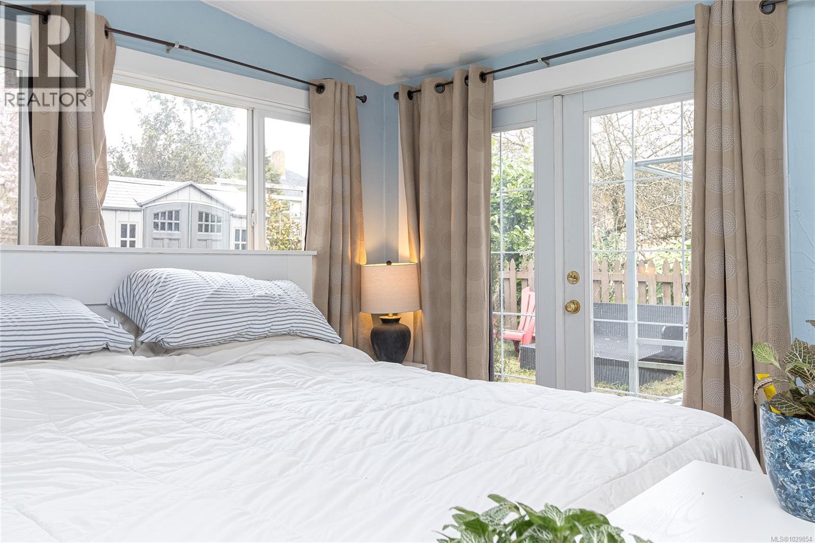 354 Berwick St, Victoria, British Columbia  V8V 1C7 - Photo 20 - 1029854