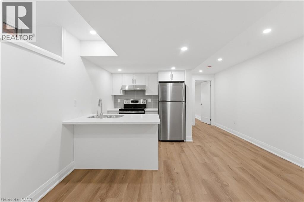 187 Oak Avenue Unit# Lower, Hamilton, Ontario  L8L 5M9 - Photo 2 - 40815852