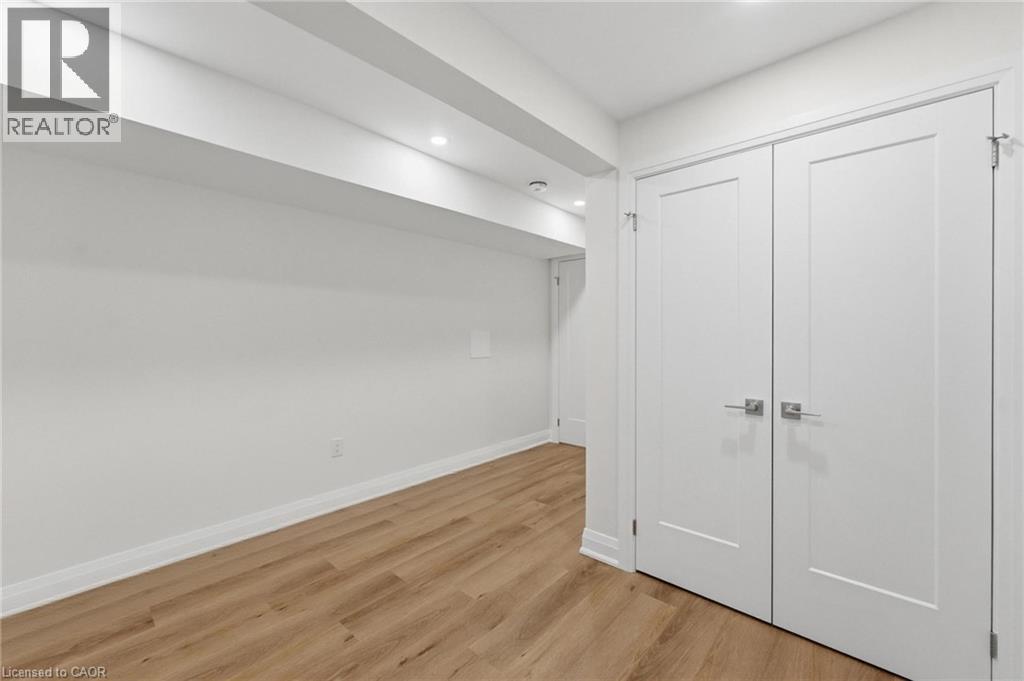 187 Oak Avenue Unit# Lower, Hamilton, Ontario  L8L 5M9 - Photo 12 - 40815852