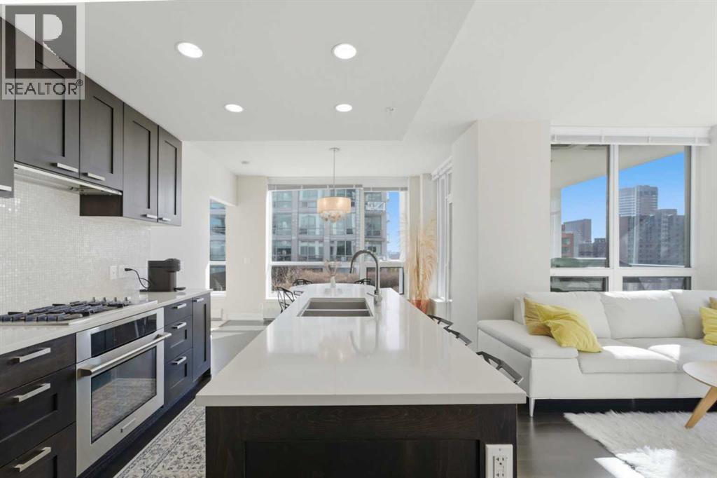 825, 222 Riverfront Avenue SW, Calgary, Alberta  T2P 0X2 - Photo 5 - A2295855