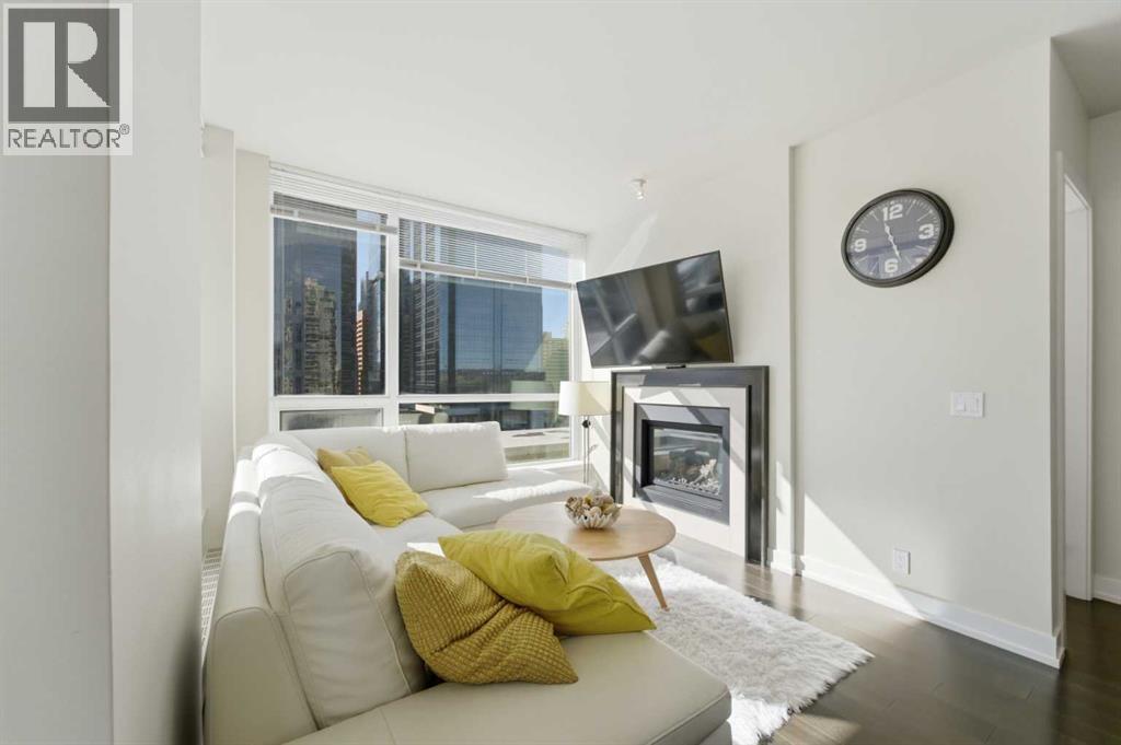 825, 222 Riverfront Avenue SW, Calgary, Alberta  T2P 0X2 - Photo 9 - A2295855