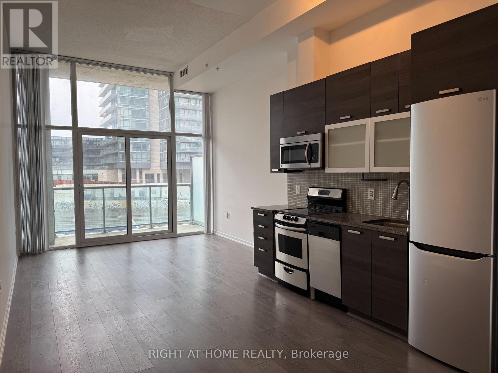 321 - 36 LISGAR STREET, Toronto, Ontario