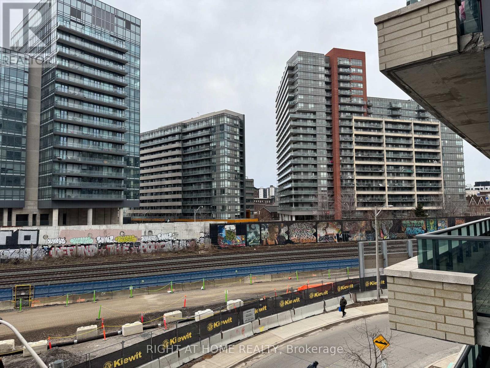 321 - 36 Lisgar Street, Toronto, Ontario  M6J 0B1 - Photo 6 - C12937510