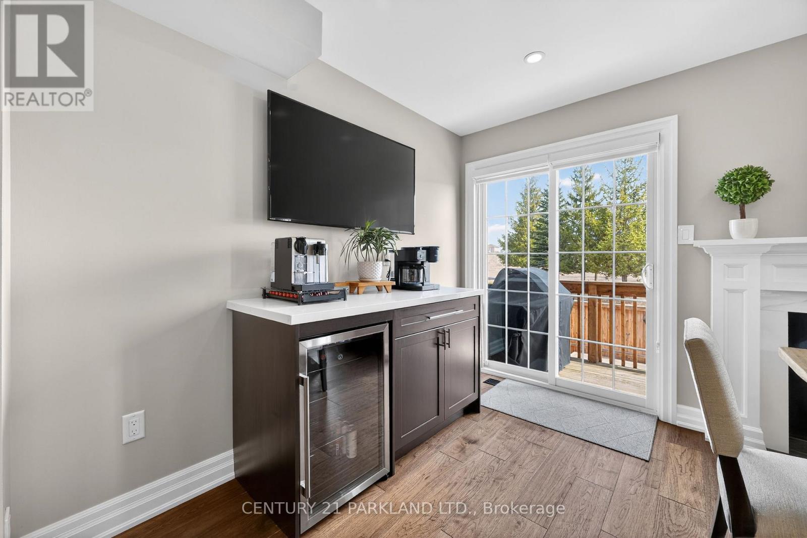 123 Russel Drive, Bradford West Gwillimbury (Bradford), Ontario  L3Z 3B9 - Photo 15 - N12937520