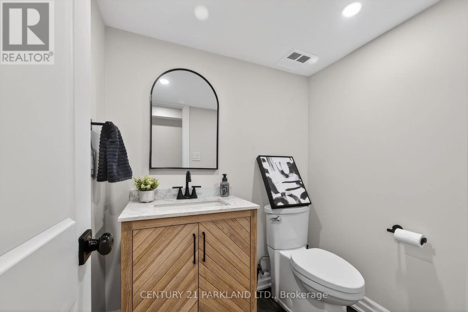 123 Russel Drive, Bradford West Gwillimbury (Bradford), Ontario  L3Z 3B9 - Photo 33 - N12937520