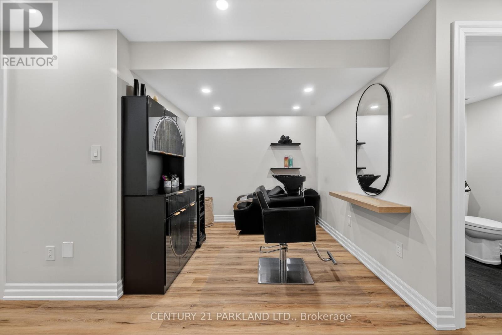 123 Russel Drive, Bradford West Gwillimbury (Bradford), Ontario  L3Z 3B9 - Photo 35 - N12937520