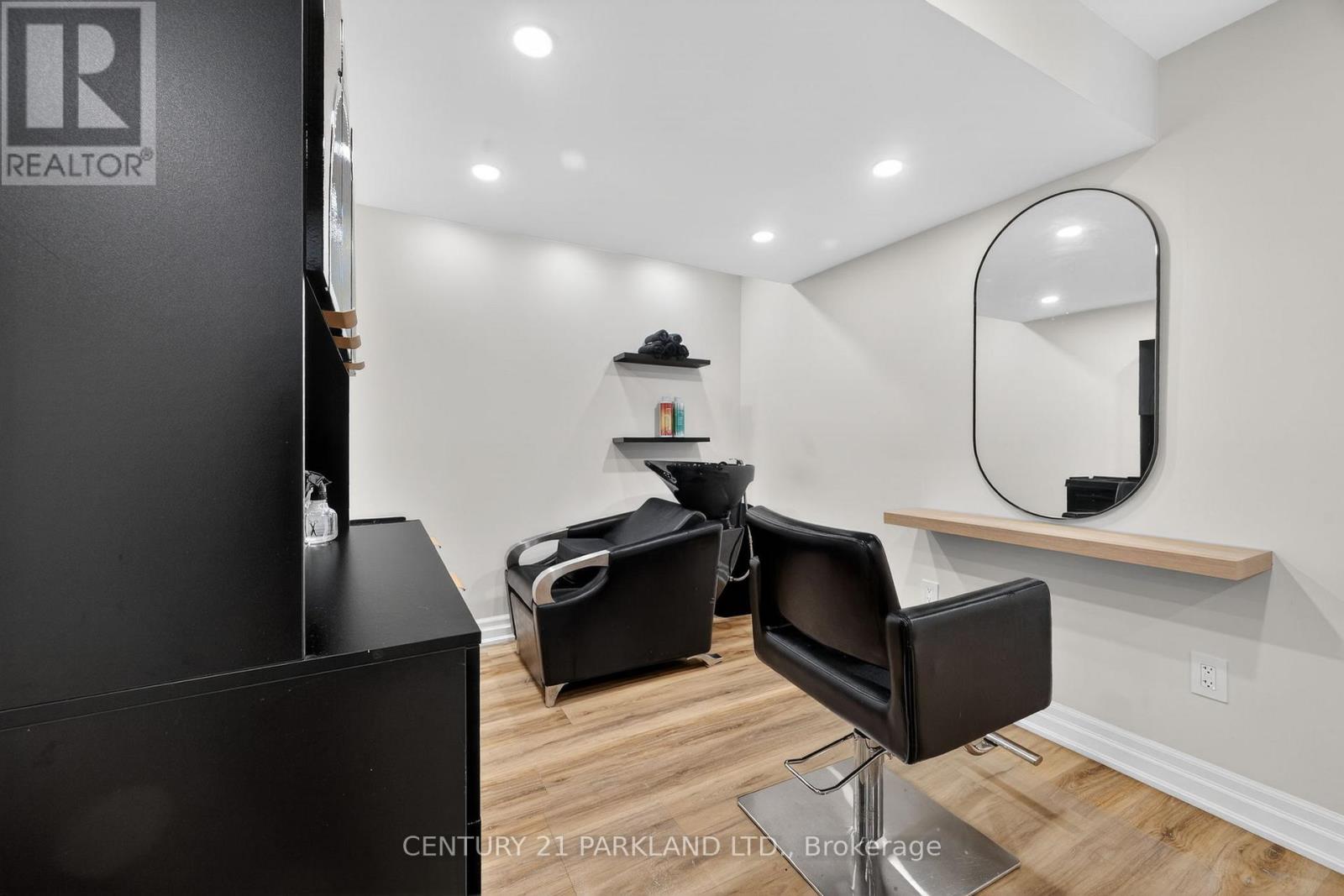 123 Russel Drive, Bradford West Gwillimbury (Bradford), Ontario  L3Z 3B9 - Photo 38 - N12937520