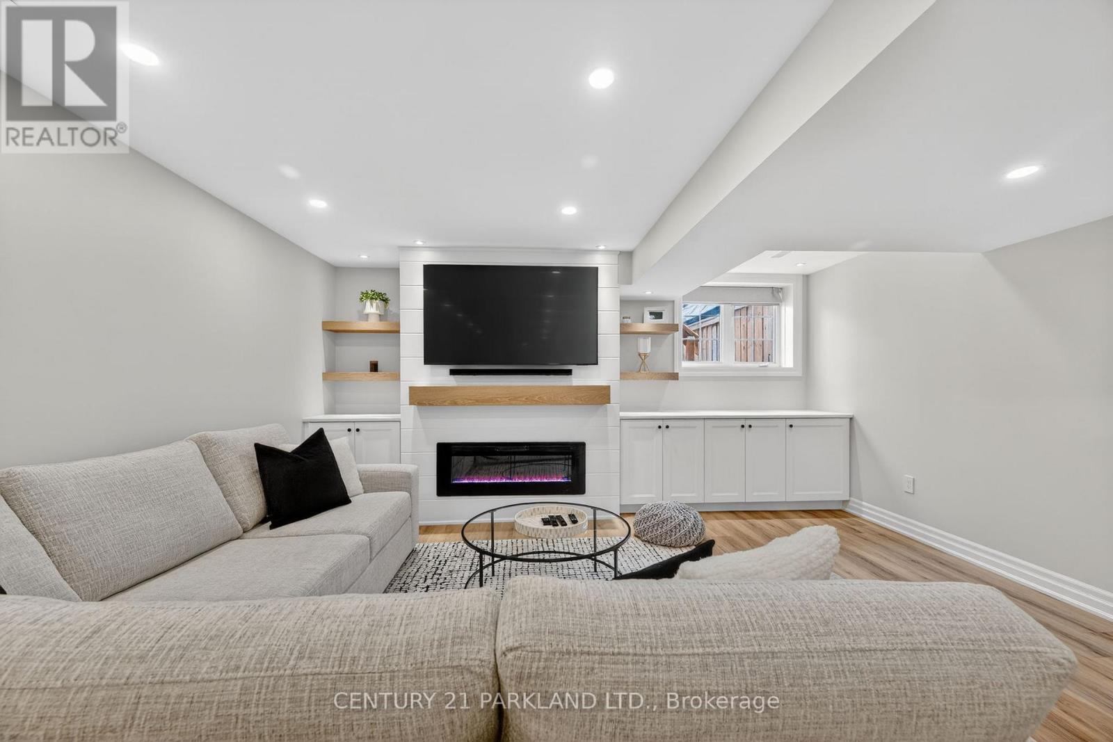 123 Russel Drive, Bradford West Gwillimbury (Bradford), Ontario  L3Z 3B9 - Photo 40 - N12937520