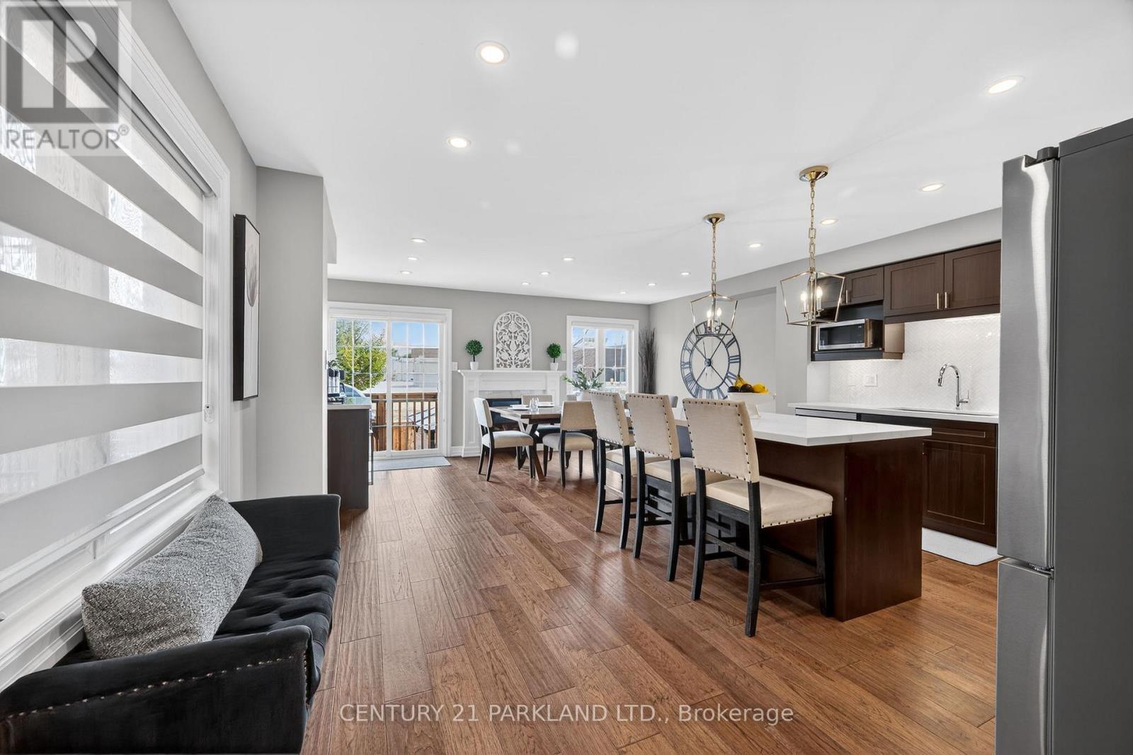 123 Russel Drive, Bradford West Gwillimbury (Bradford), Ontario  L3Z 3B9 - Photo 5 - N12937520