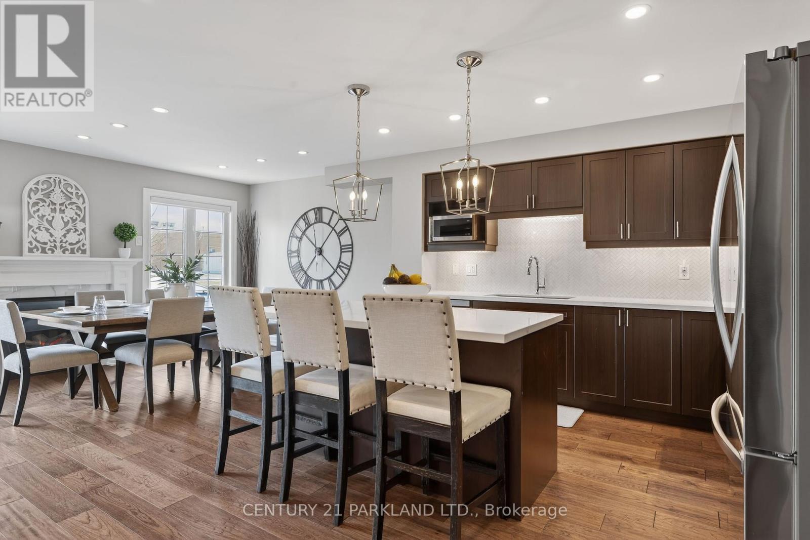 123 Russel Drive, Bradford West Gwillimbury (Bradford), Ontario  L3Z 3B9 - Photo 8 - N12937520