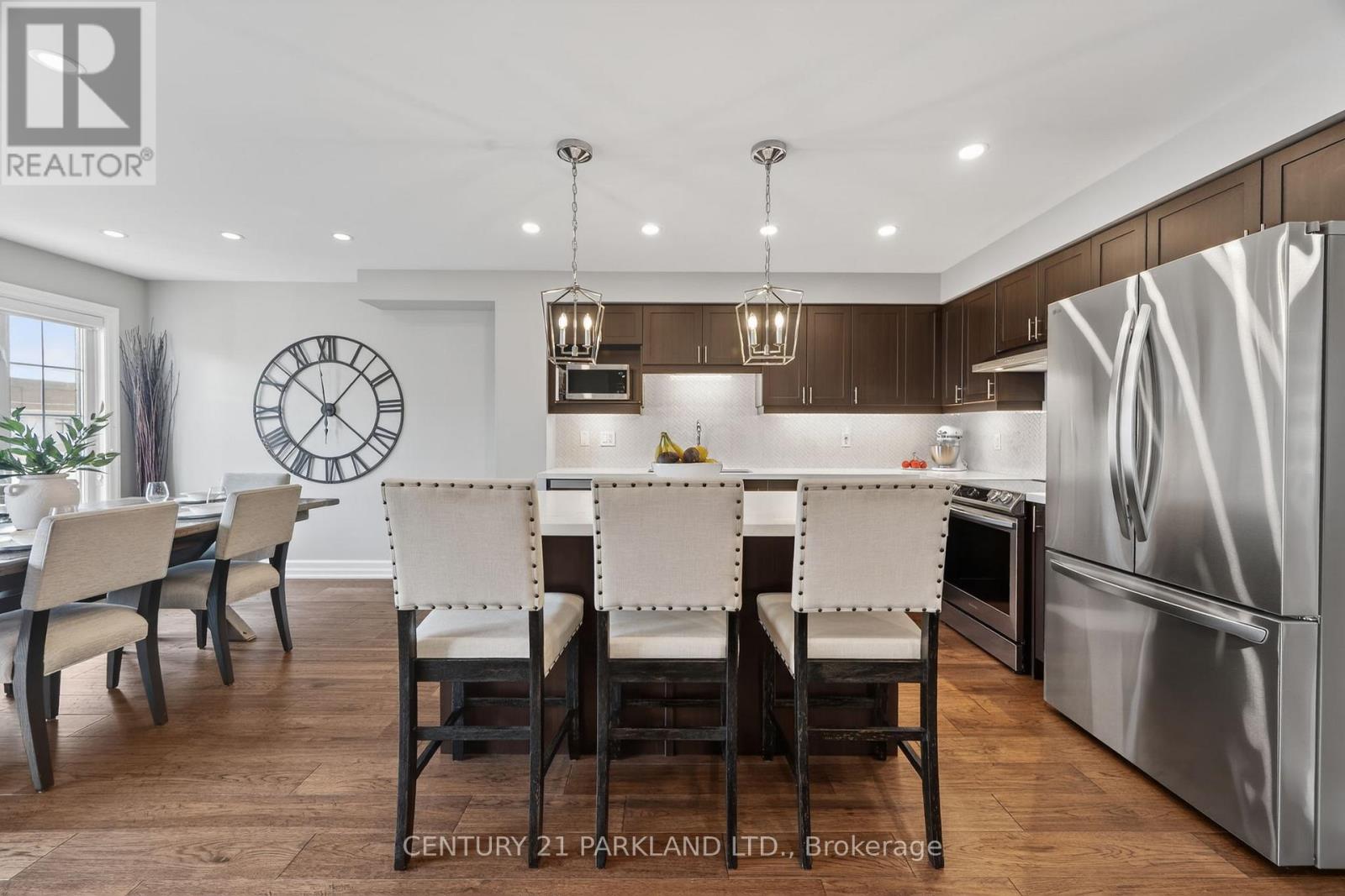 123 Russel Drive, Bradford West Gwillimbury (Bradford), Ontario  L3Z 3B9 - Photo 9 - N12937520