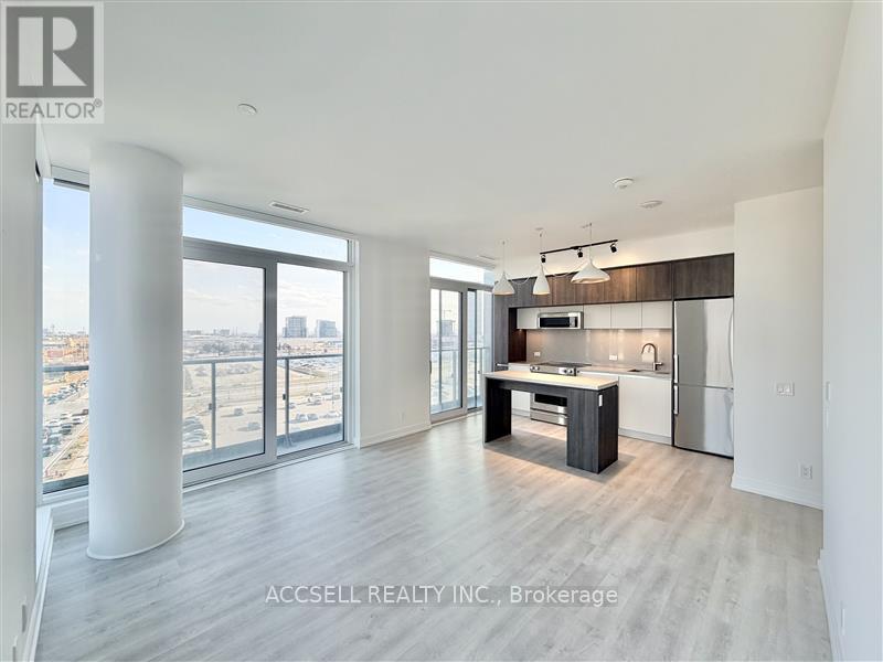 Vaughan Corporate Centre Apartment for sale: 1 bedroom 600 sq.ft. (Listed 2026-03-30)