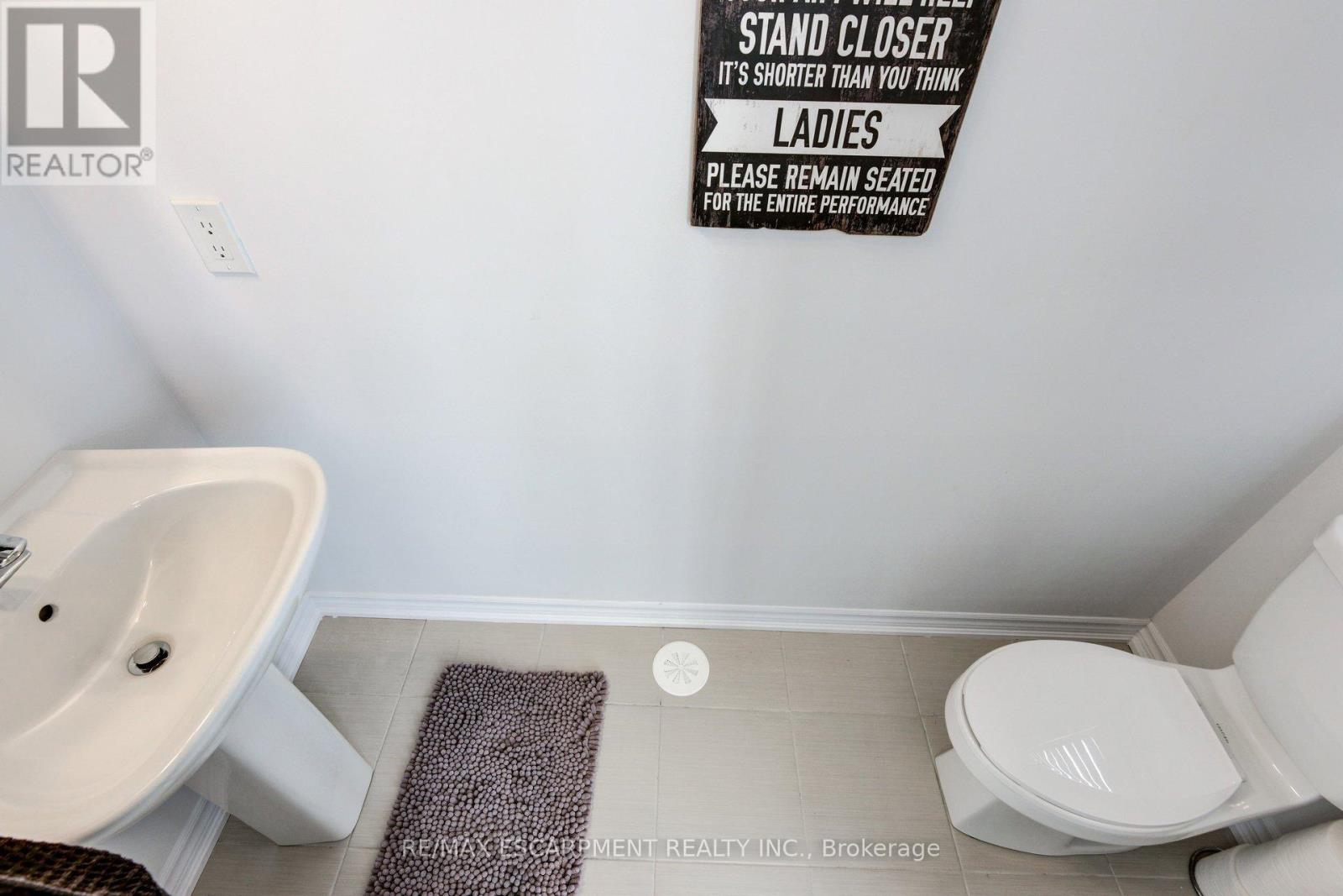 3056 Cascade Common Court, Oakville, Ontario L6H 0R7 - Photo 33 - W12937512