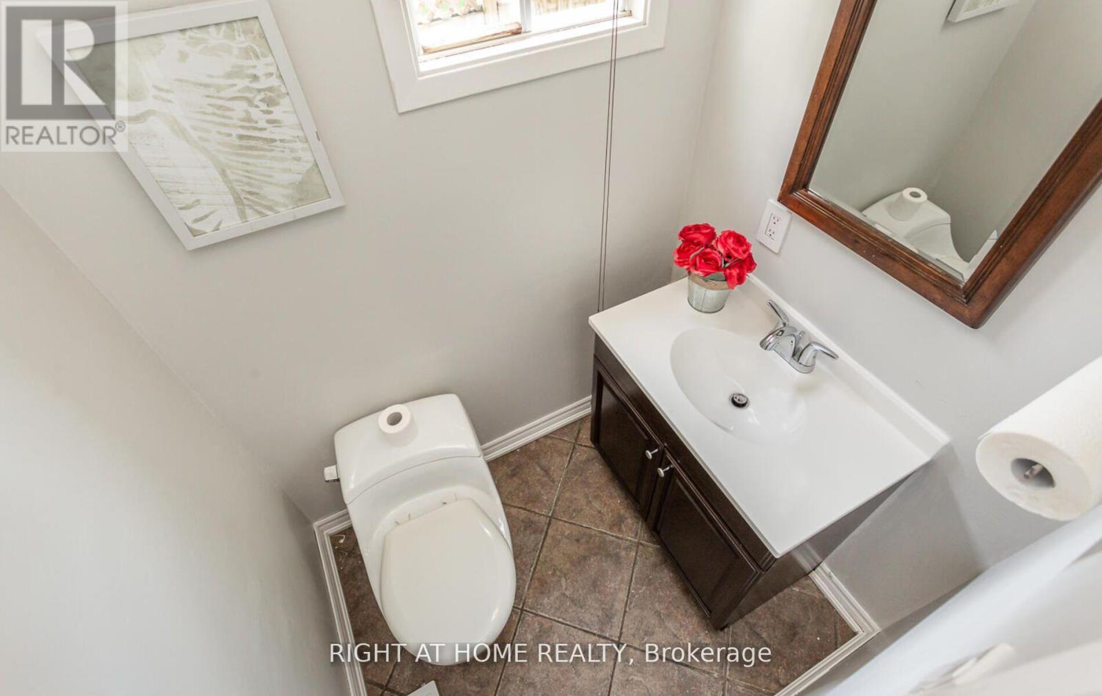 86 Clarridge Court, Brampton, Ontario  L6X 3N3 - Photo 37 - W12937530