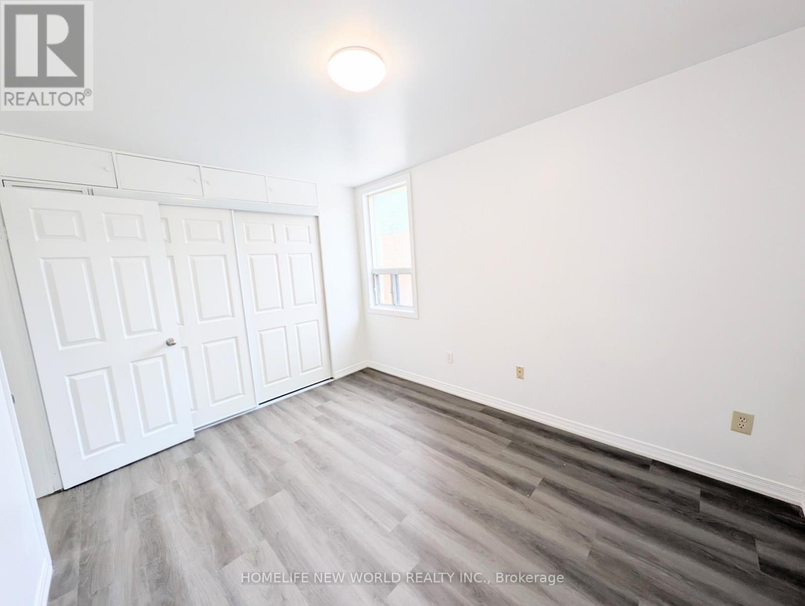 53 Dunraven Drive, Toronto, Ontario  M6M 1G9 - Photo 18 - W12937532