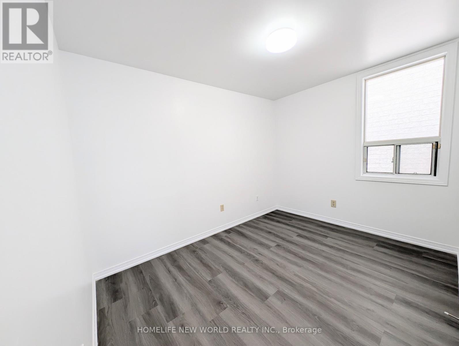 53 Dunraven Drive, Toronto, Ontario  M6M 1G9 - Photo 19 - W12937532