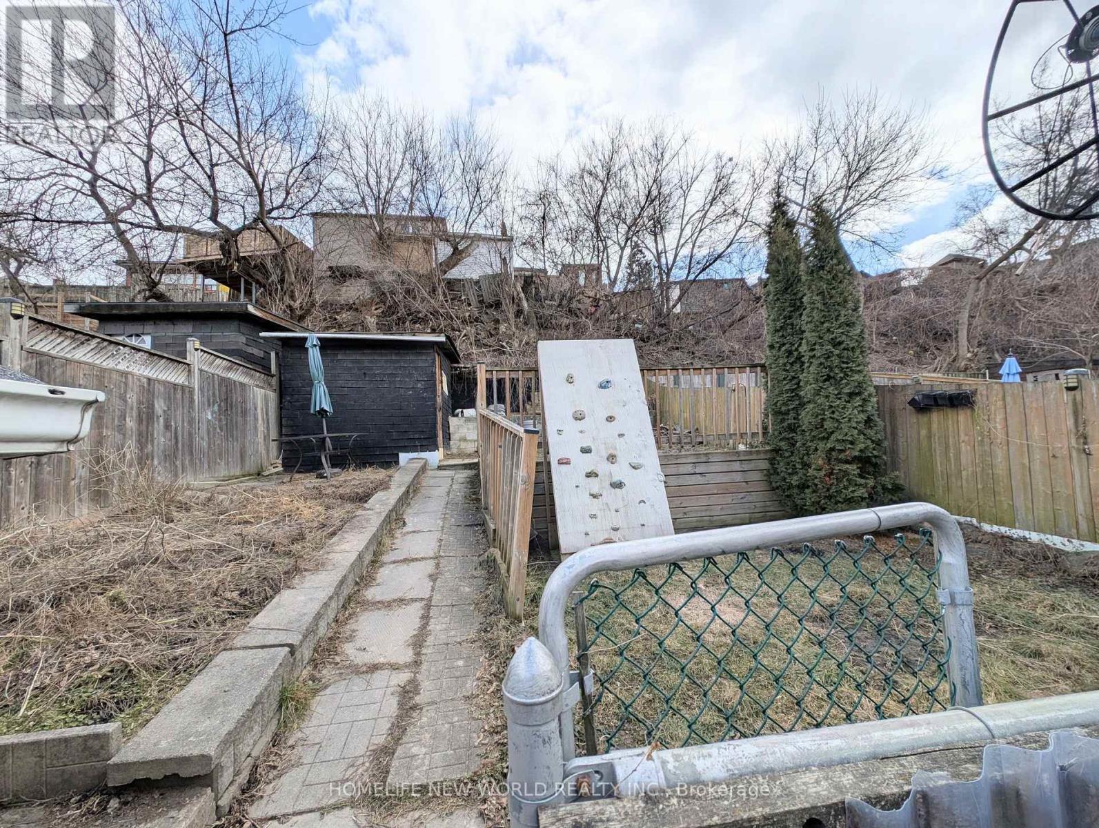 53 Dunraven Drive, Toronto, Ontario  M6M 1G9 - Photo 26 - W12937532