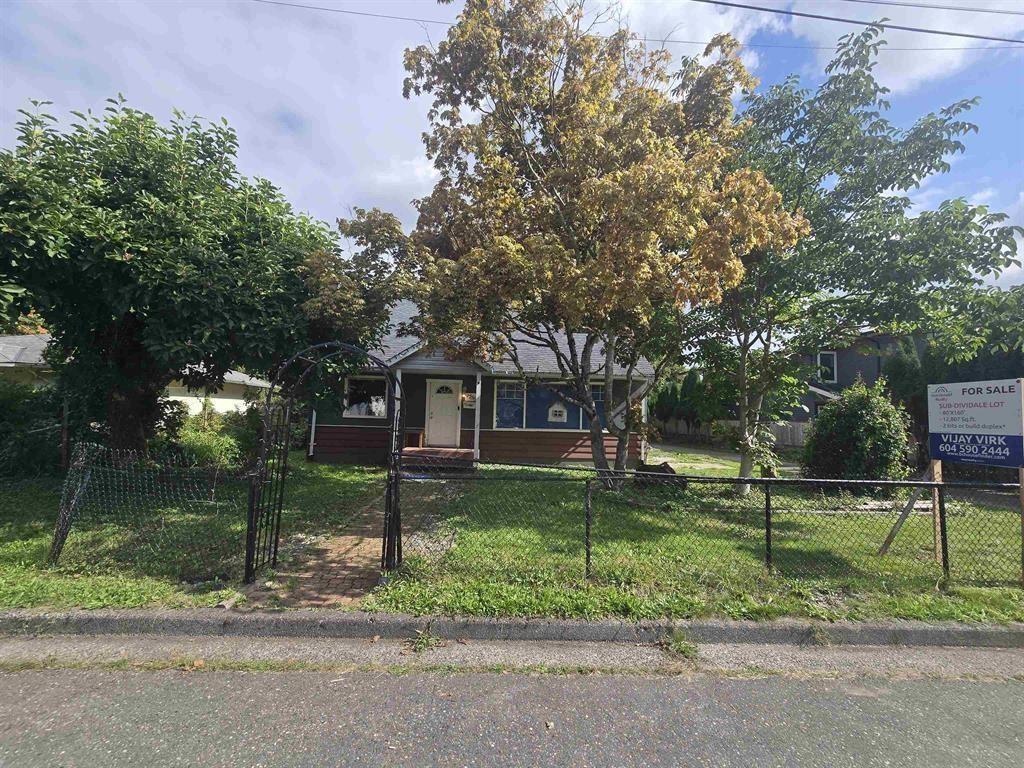 9756 Sidney Street, Chilliwack Proper West, Chilliwack, British Columbia  V2P 4G6 - Photo 2 - R3100153