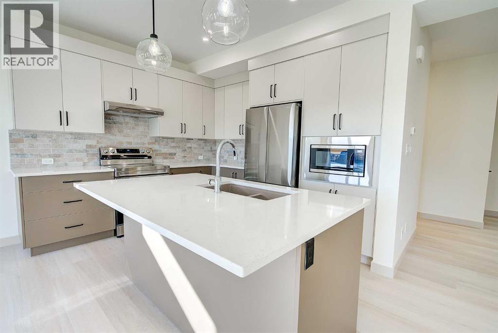 6 Ian Way, Sylvan Lake, Alberta  T4S 0W5 - Photo 3 - A2278863