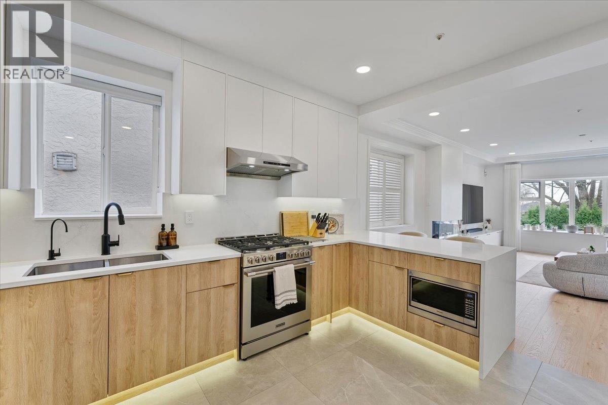 817 W 60th Avenue, Vancouver, British Columbia V6P 2A2 - Photo 16 - R3105103