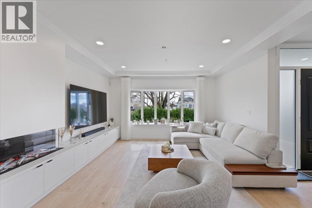 817 W 60th Avenue, Vancouver, British Columbia V6P 2A2 - Photo 7 - R3105103