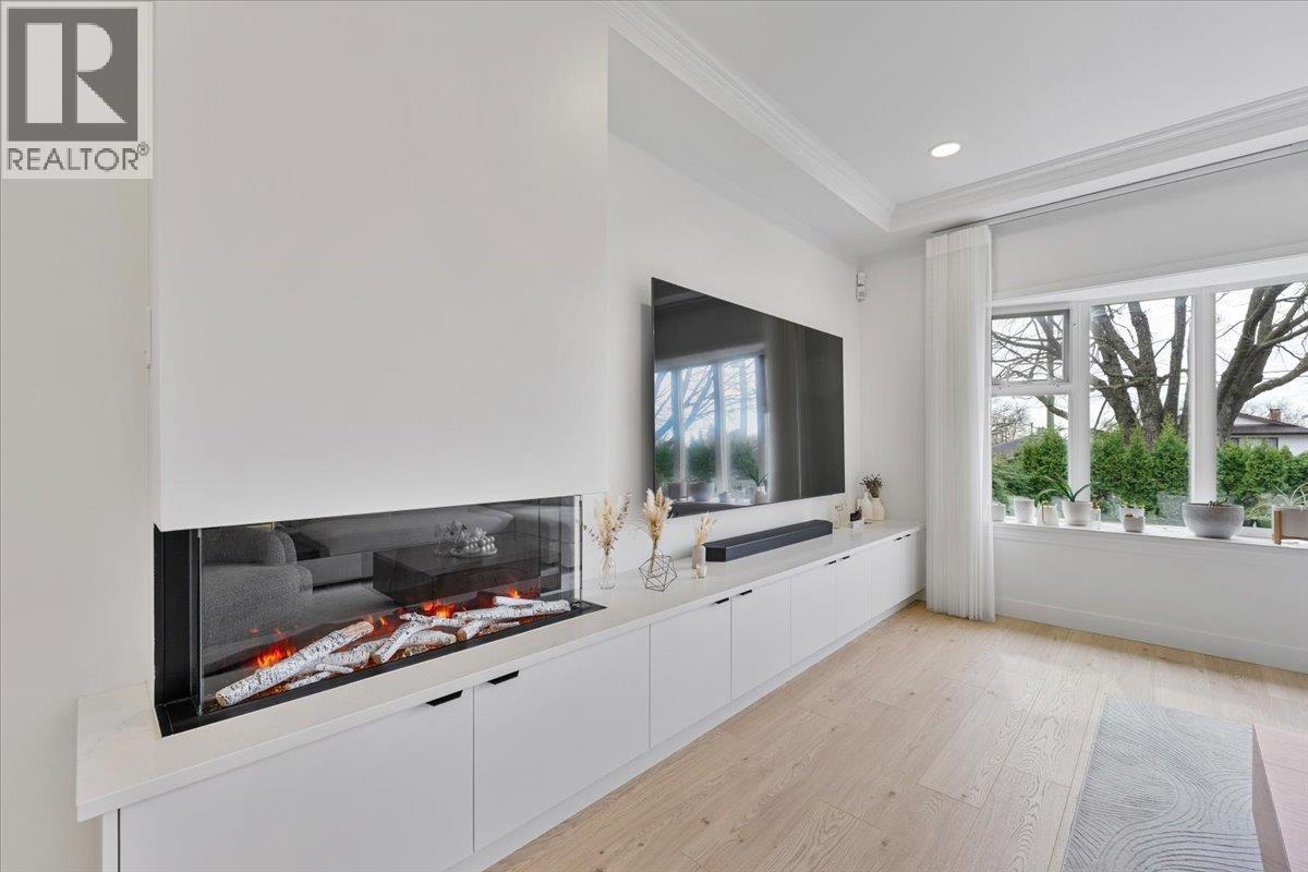 817 W 60th Avenue, Vancouver, British Columbia V6P 2A2 - Photo 10 - R3105103