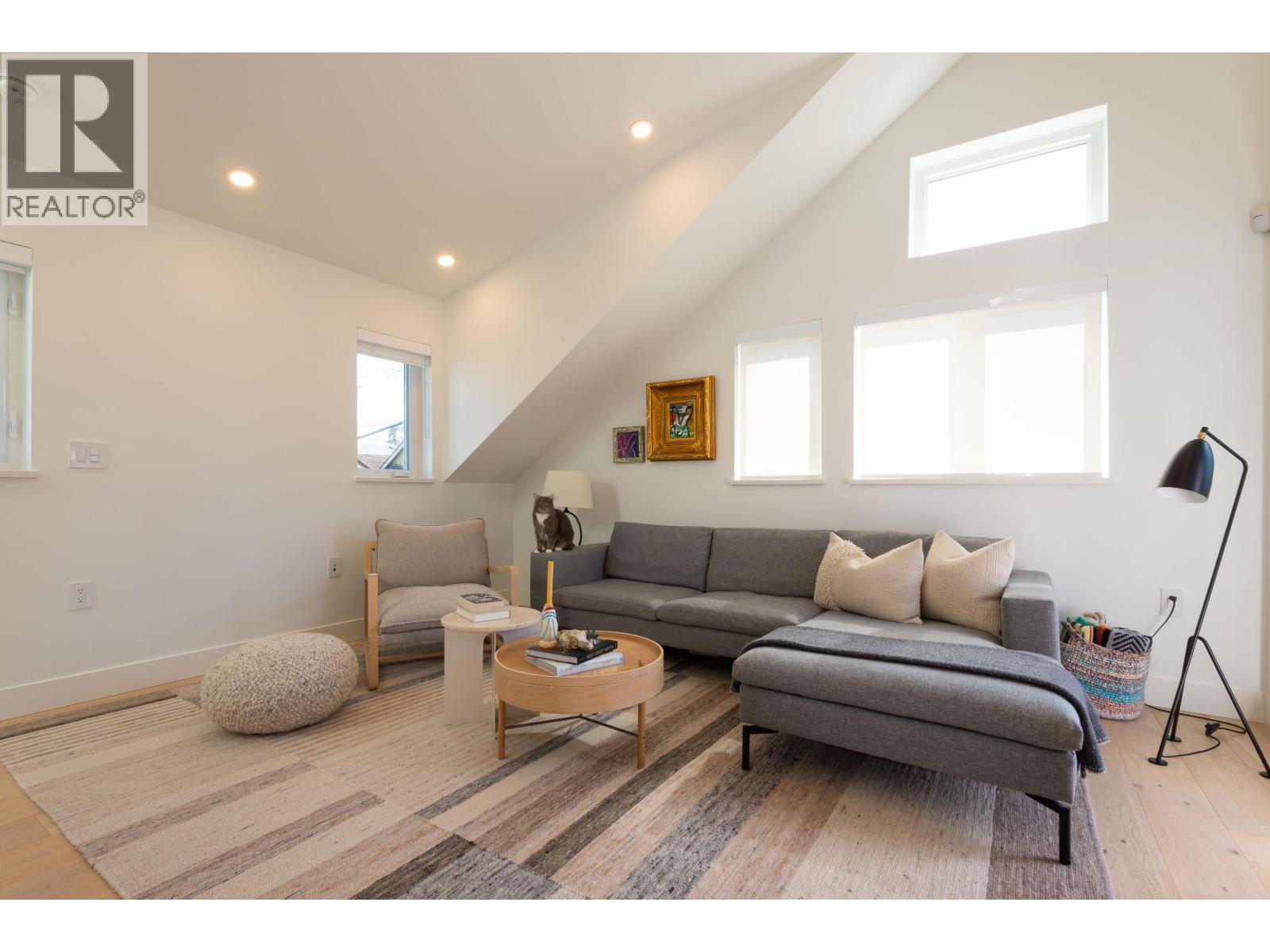 1346 E 11th Avenue, Vancouver, British Columbia V5N 1Y5 - Photo 13 - R3102372