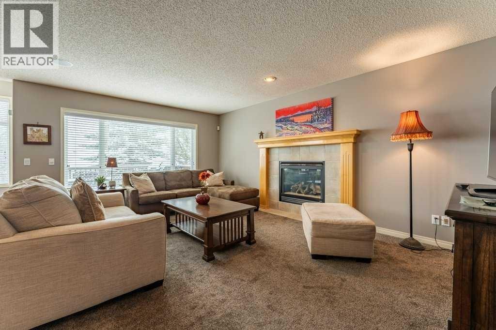 62 Springbluff Boulevard SW, Calgary, Alberta  T3H 4V3 - Photo 7 - A2295544