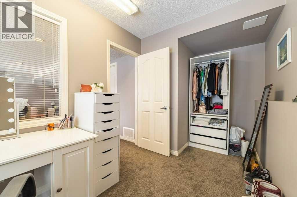 62 Springbluff Boulevard SW, Calgary, Alberta  T3H 4V3 - Photo 39 - A2295544
