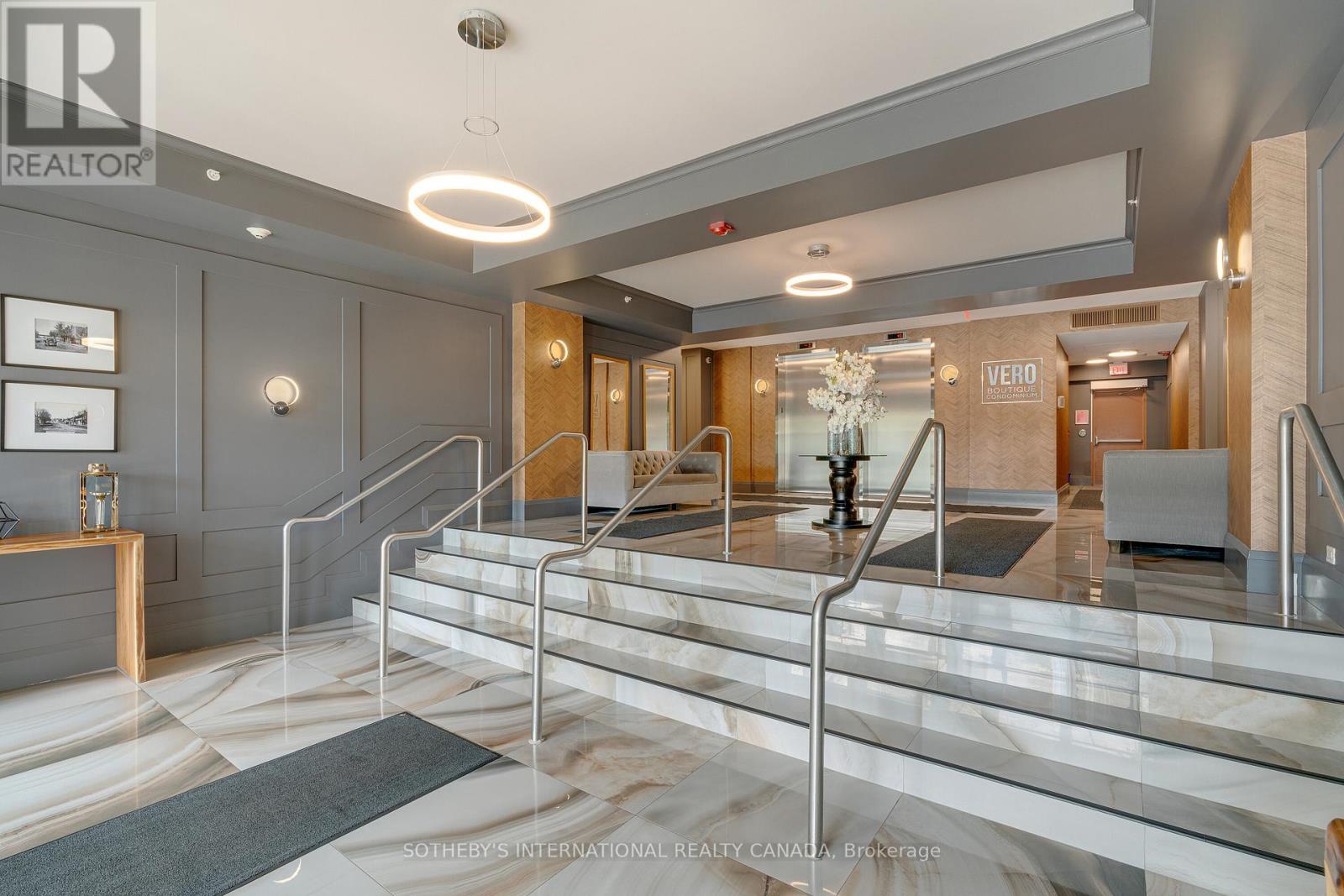 302 - 8302 Islington Avenue, Vaughan, Ontario  L4L 0E6 - Photo 5 - N12936936